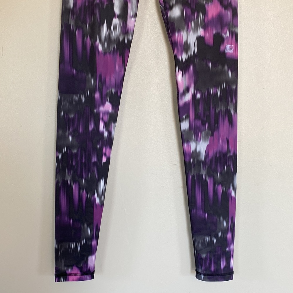 Express Exp Core Performance Pattern Leggings - P… - image 3